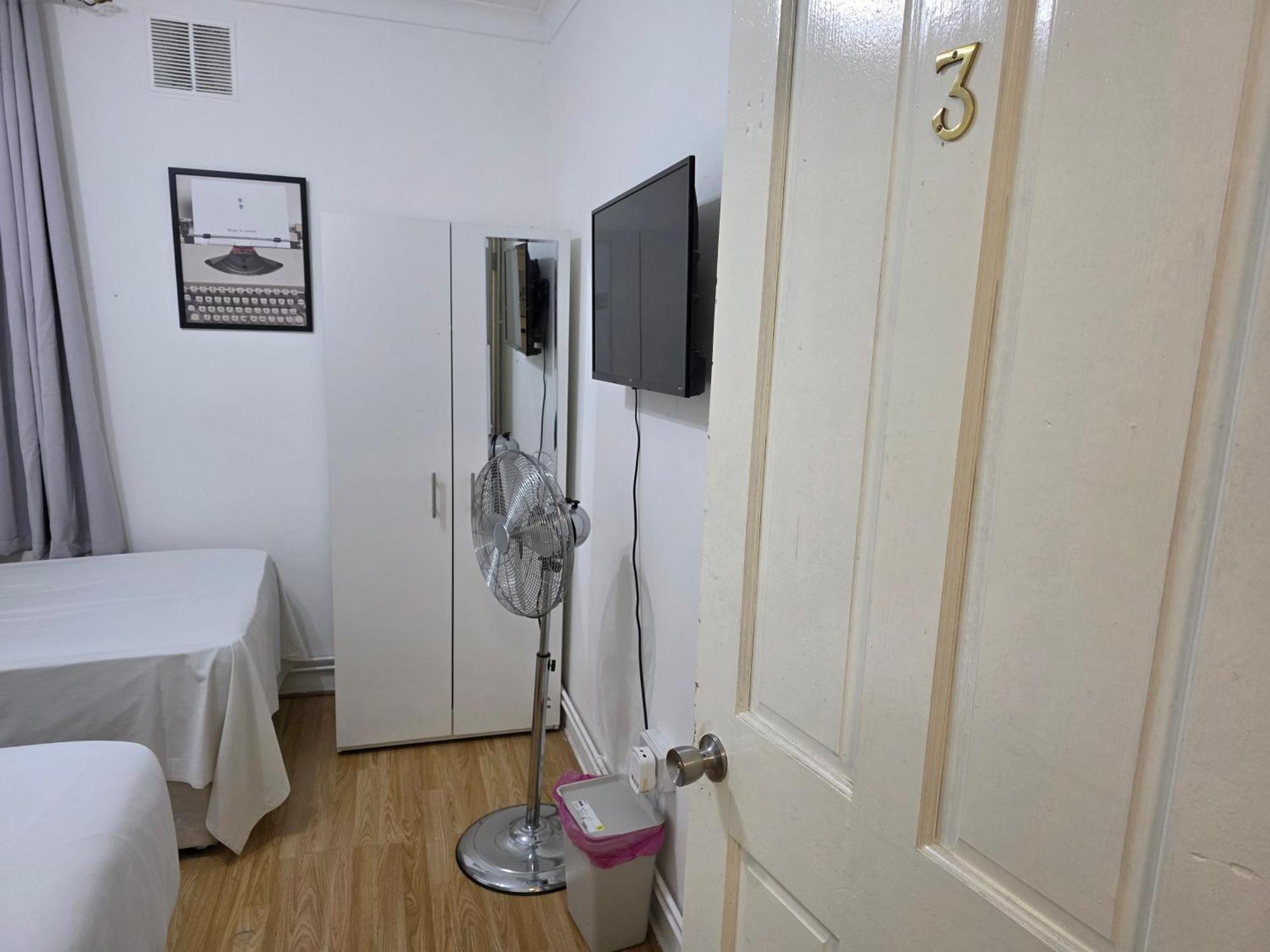 Budget Grey House Appartement